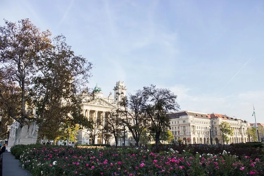 Home At Parliament Budapest 0*,  Hungary